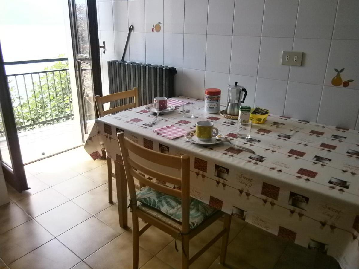 Casa In Riva Al Lago Varenna Ngoại thất bức ảnh